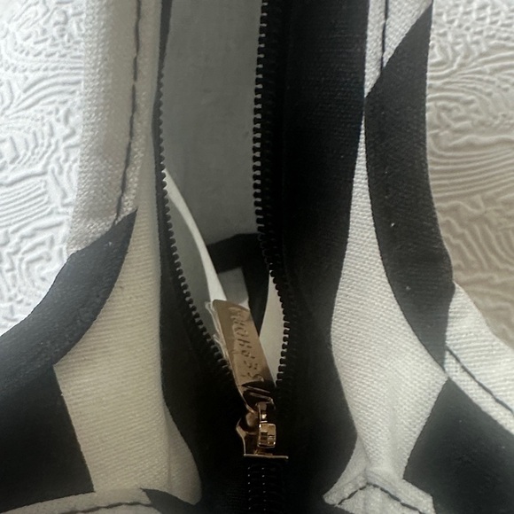 Sephora Monochrome Striped Cosmetic Bag - Picture 6 of 8